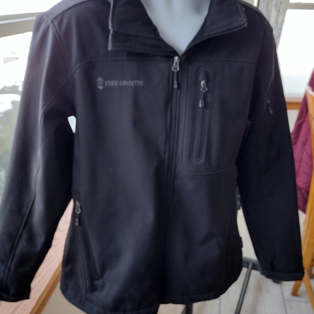 Ladies Black Free Country jacket size medium